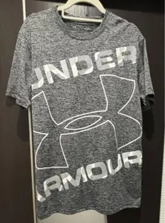 UNDER ARMOUR グレー Tシャツ Mサイズ