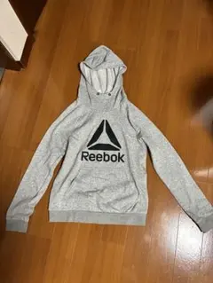 Reebok グレー フード付きパーカー