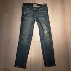 リーバイス　ダメージ加工スキニーデニム