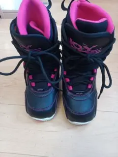 Item thumbnail for item 07be3abb-240f-45c6-93e5-73b6477ac225