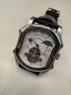 トノー型自動巻き時計 ムーンフェイズ - メルカリ