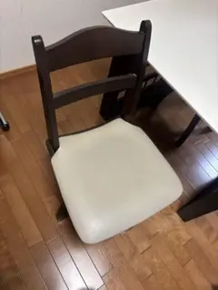 ニトリ ダイニングチェア 回転式 椅子