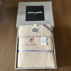 新品　pierre cardin キルトケット 140cm×190cmのサムネイル