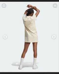 adidas 半袖ワンピース Mサイズ ベージュ