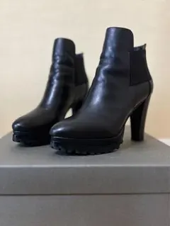 Item thumbnail for item 9db72466-e7b6-4387-8e7a-ef026a28c618