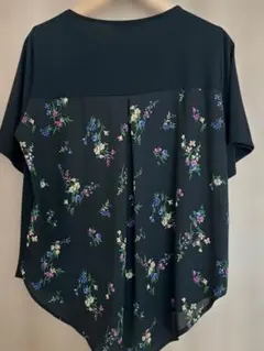 GLOBAL WORK / 半袖 Tシャツ 花柄 バックデザイン Lのサムネイル