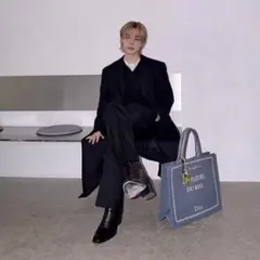 BTS ジミン着用 アワーレガシー ホエールコート 46のサムネイル