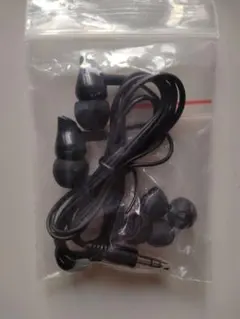 黒 有線イヤホン ジャック イヤーチップ付き