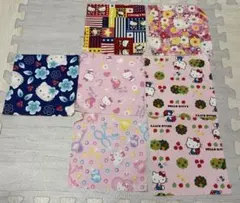 平成レトロハローキティ　ハギレまとめ売り7枚