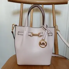 マイケルコース　CARSON NS スモール　クロスボディ　ピンク