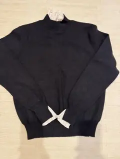 み*や様 タートルネック 黒 フリルセーター