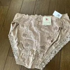 Item thumbnail for item b82bdd3f-36ab-435d-aa50-f6581f2c8e41