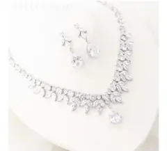 ぬる様専用ネックレスとイヤリングセット　ラメベールセット