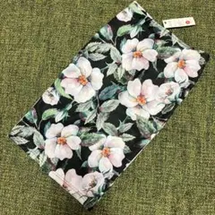 タイトスカート 新品　S 花柄　ブラック　黒　タグ付き