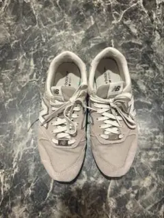 New Balance スニーカー 23.5cm ベージュ レディースのサムネイル