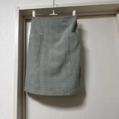 グレー系チェック柄スカート