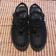 Keen ユニーク 黒 27cm