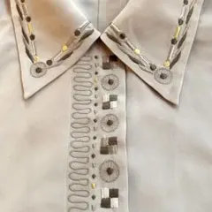 LE HAVRE 刺繍デザイン 長袖シャツ グレージュ ヴィンテージ レトロ