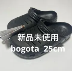 新品 クロックス ボゴタ ブラックM7 25cmのサムネイル