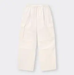 【GU】未使用パラシュートカーゴパンツ