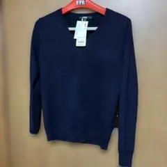 UNIQLO カシミヤ Vネックセーター S レディース　カラーネイビー
