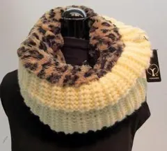 新品mm★（ホワイト）フェイクファーヒョウ柄リバーシブルスヌード (マフラー