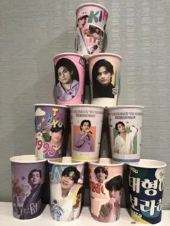 BTS V テテ カップホルダー（紙コップ型）