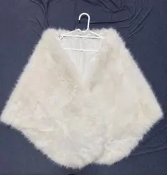 ホワイトファーショール