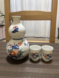 お値下げ⭐︎ 美品！花柄の徳利とおちょこセット