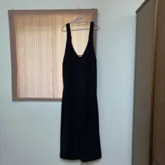 ブラックサロペット