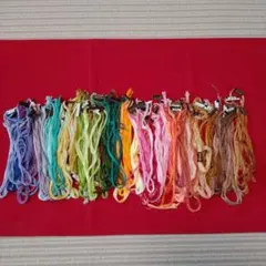 戸塚刺繍　コスモ　使いかけ刺繍糸　約110ｇ　約60色