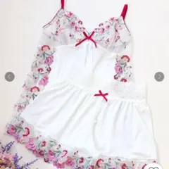 リサマリ　レンヌ　キャミソールとタップパンツとおやすみブラの3点セット