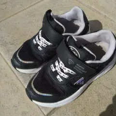 18センチ　スニーカー　女の子　ムーンスター