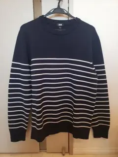 UNIQLO、紺と白のストライプニットセーター