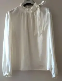 美品　秋冬用厚ぼったくないけど暖かいブラウス