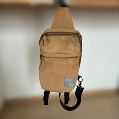 ボディバッグ