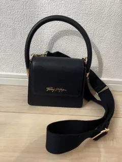Tommy hilfiger バッグ