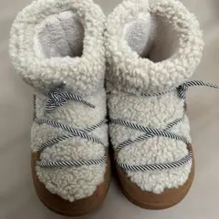 モコモコブーツ