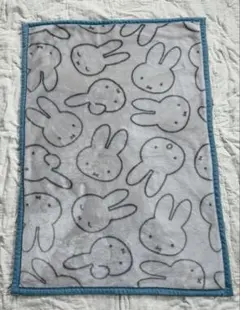 ふわふわミッフィー 水色 ひざ掛け ブランケット 70✖️100