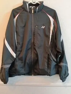 ヨネックス　ウインドブレーカー　Lサイズ