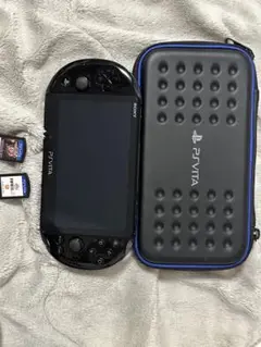PS Vita 本体 ケース付き メモリーカード2枚
