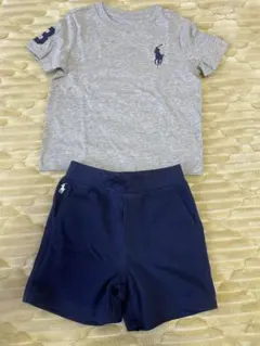 ポロシャツとショートパンツセット