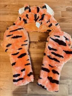 【美品】ティガー マフラーキャップ