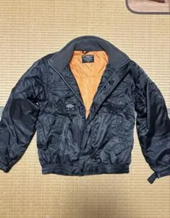 ブラック ブルゾン