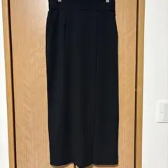 黒のウエストゴムタイトロングスカート