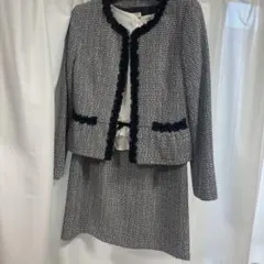 ツイードジャケットとワンピースのセットアップ