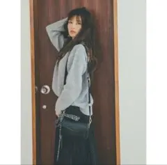 【美品】　宇野実彩子　LAVANDA　umomee　プリーツスカート　ドット　黒