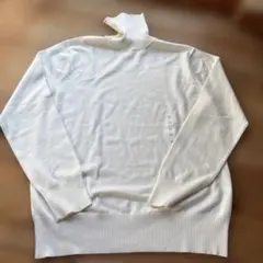 GU タートルネックセーター M オフホワイト　新品