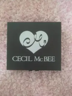 CECIL McBEE つけまケース おまけ付き ３点 つけま ビューラー　③ CECIL McBEE】つけまつげケース ミラー付き 平成ギャル レア - メルカリ