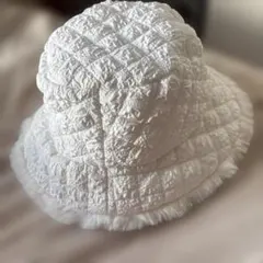 ホワイト バケットハット 頭周り58cm 紐で調整可